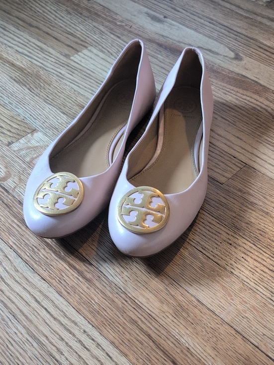 Tory Burch Shoes - Tory Burch Pale Pink Leather Logo Ballet Flats with Gold Medallion